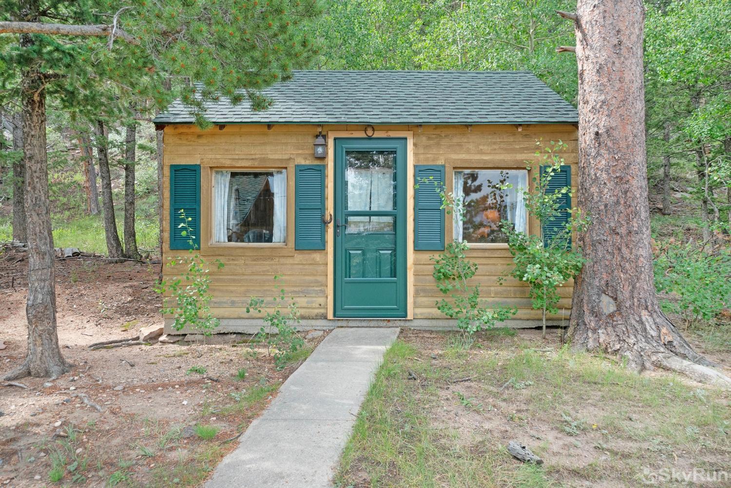 Secluded And Close To Rocky Mountain National Park Incredible